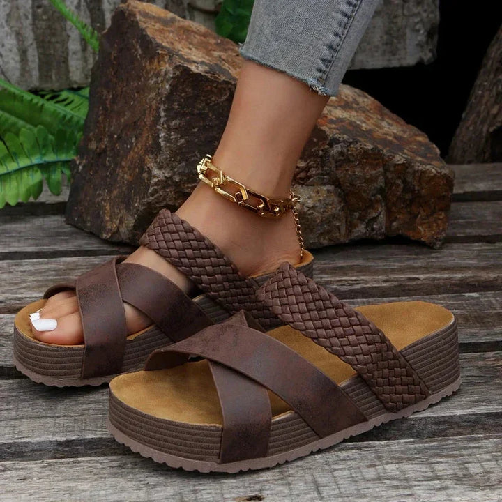 MADELYN™ – Comfy Orthopedic Sandals